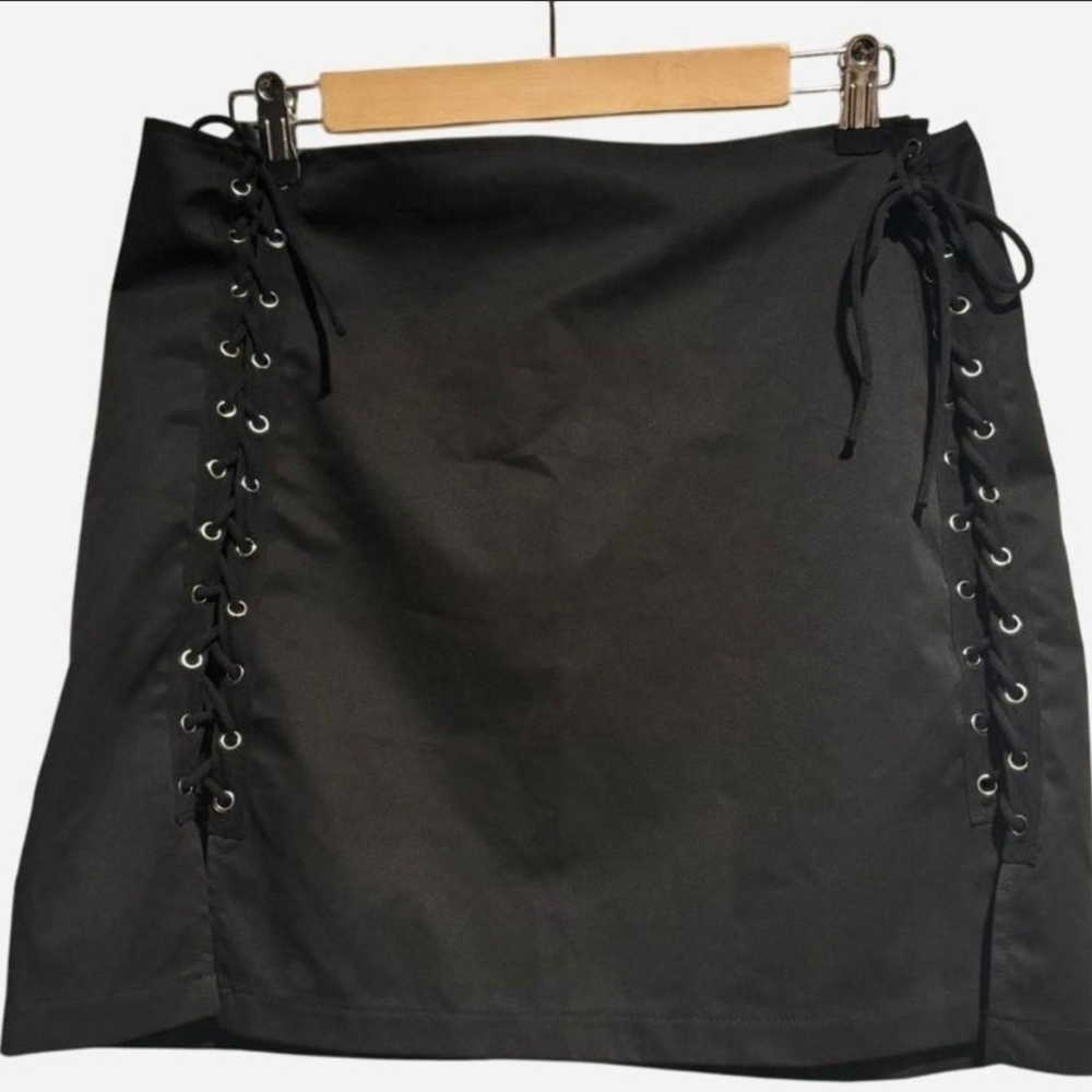 SHEIN Black Lace-Up Pencil Skirt